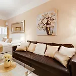 Wenceslass Square Luxury Apartment