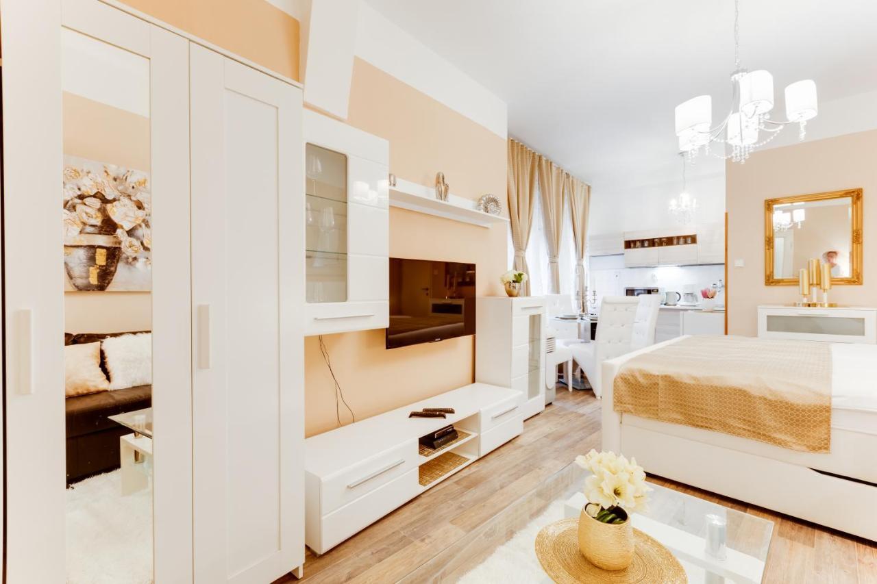 Wenceslass Square Luxury Appartamento Praga
