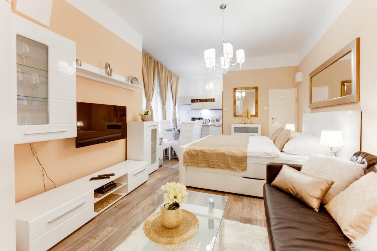 Appartamento Wenceslass Square Luxury Praga