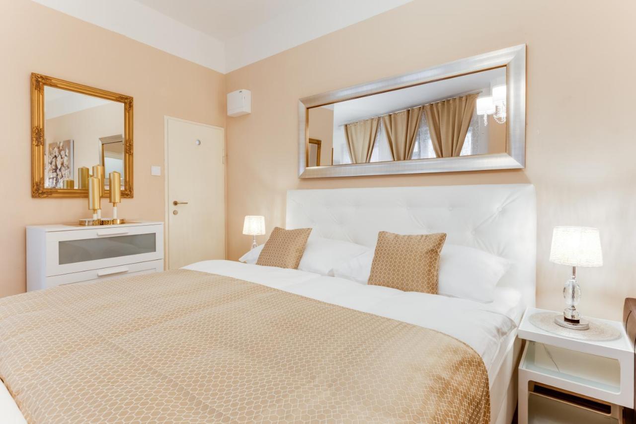 Wenceslass Square Luxury Appartamento *