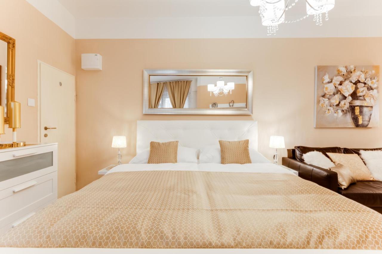 Wenceslass Square Luxury Appartamento *